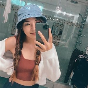 Meet your Posher, Laika